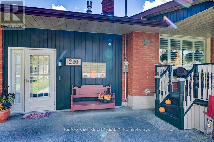 Property Photo:  280 East Hope Street East  ON N0B 2R0 