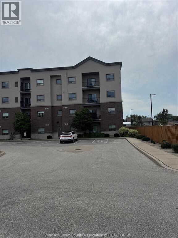 Property Photo:  8475 Wyandotte Street East 211  ON N8S 0A5 