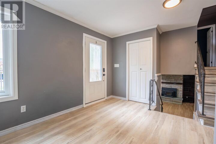 Property Photo:  41 Peach Dr  ON P6B 5N3 