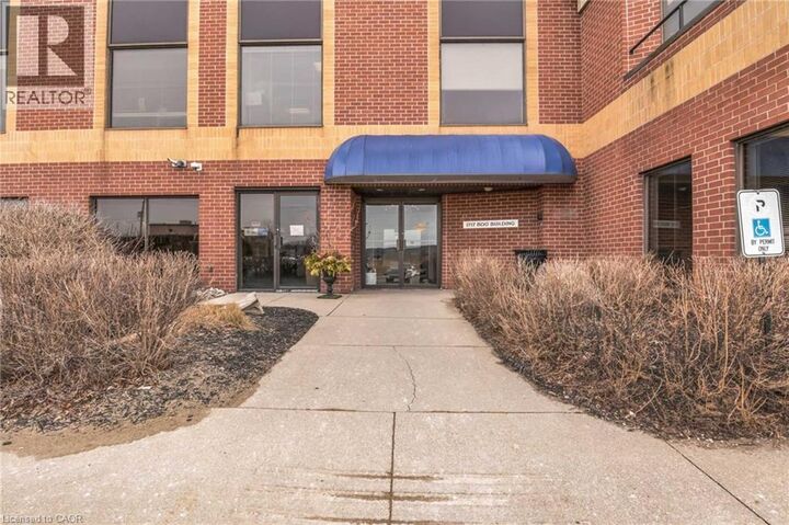 Property Photo:  1717 East 2nd Avenue East 505  ON N4K 6V4 