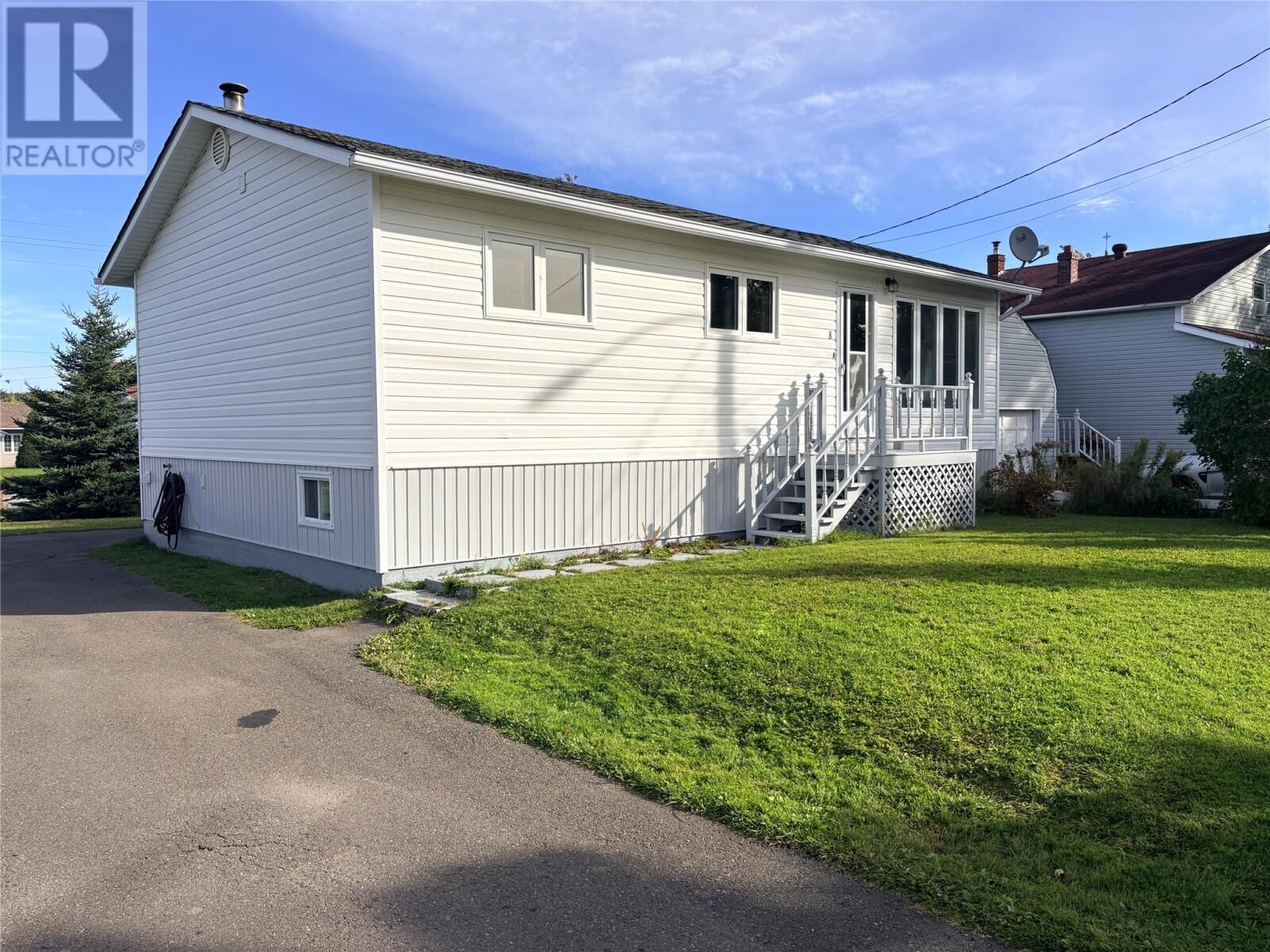 Property Photo:  8 Fairview Street  NL A0G 3A0 