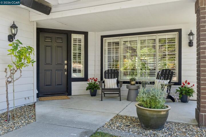 Property Photo: 732 Trent Terrace CA 94506