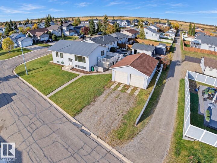 Property Photo:  5503 44 Street  AB T0B 2R0 