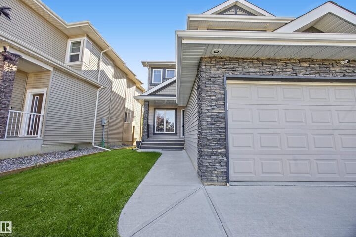 Property Photo:  4 Meadowbrook Way  AB T7X 0W2 