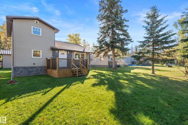 Property Photo:  4811 60 Street  AB T9E 0A0 