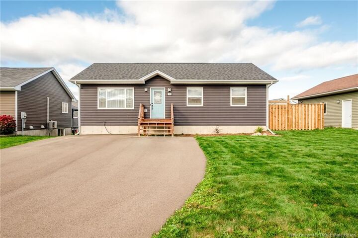 Property Photo:  31 Kappa Avenue  NB E2E 5X4 