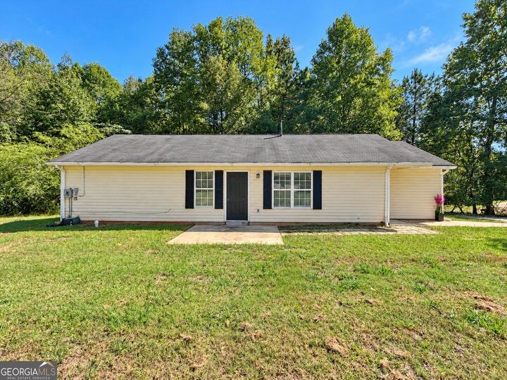 Property Photo:  200 Pine Ridge Drive  GA 30117 