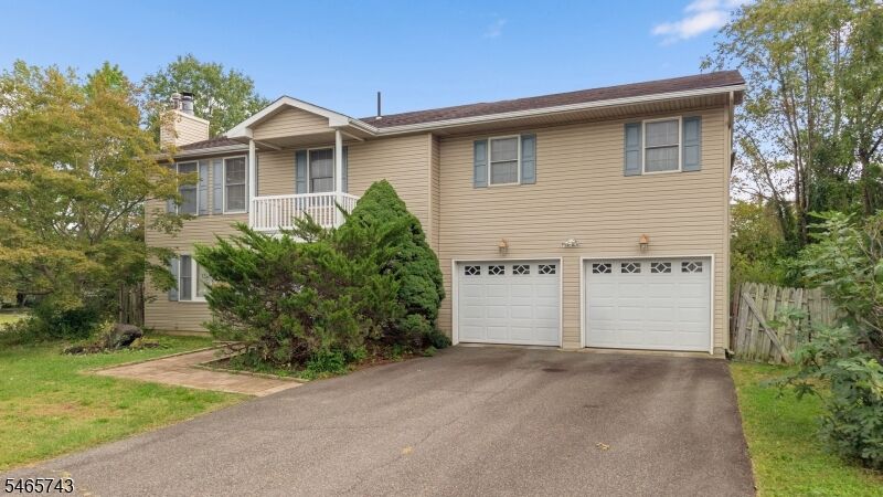 Property Photo:  947 E Lincoln Ave  NJ 08854 