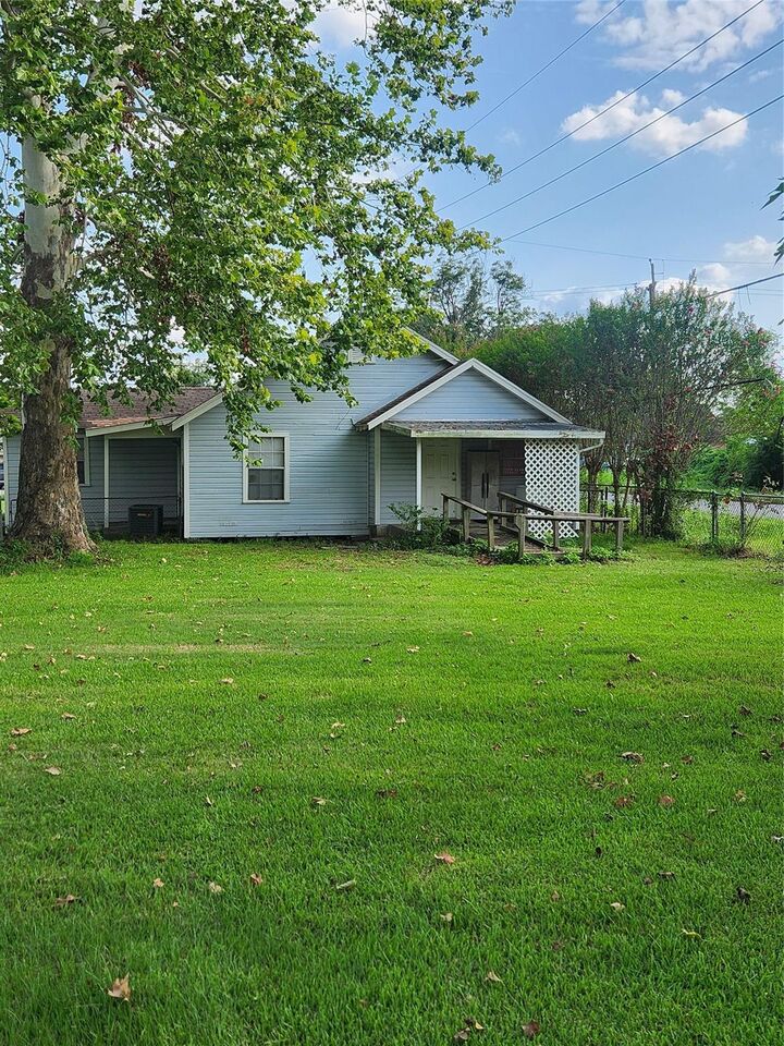 Property Photo:  5626 Spindle Drive  TX 77086 