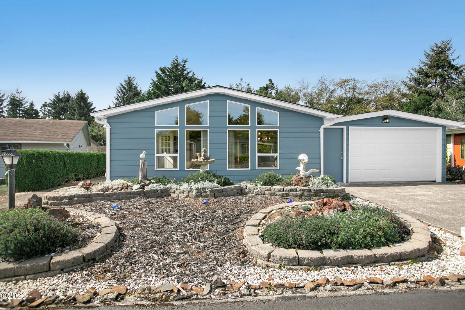 Property Photo:  3417 NE Avery Street  OR 97365 