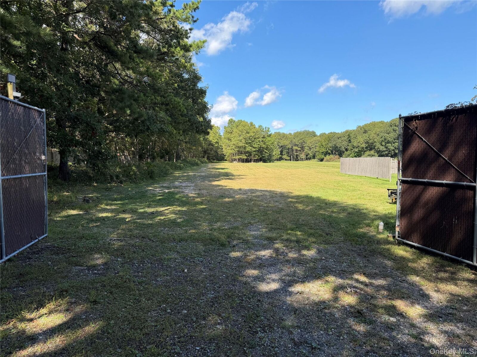 Property Photo:  245 N Sunrise Service Road  NY 11949 