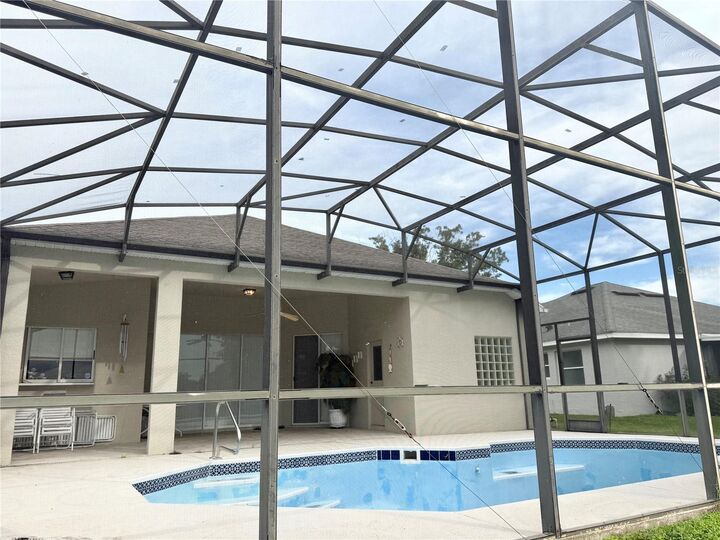 Property Photo:  1836 Everhart Drive  FL 32806 