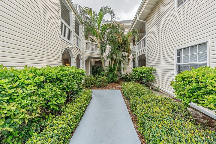 Property Photo:  6907 Stones Throw Circle N 2203  FL 33710 
