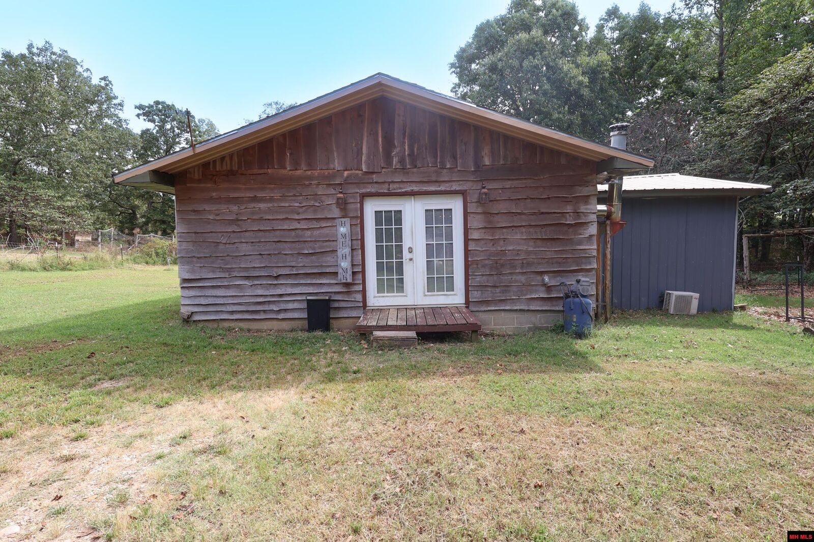 Property Photo:  301 Collins Road  AR 72455 