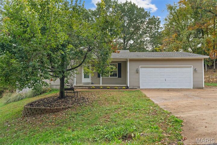 Property Photo:  19 Choiceland Court  MO 63084 