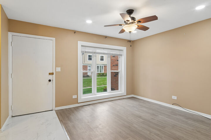 Property Photo:  3062 Kingston Court  IL 60107 