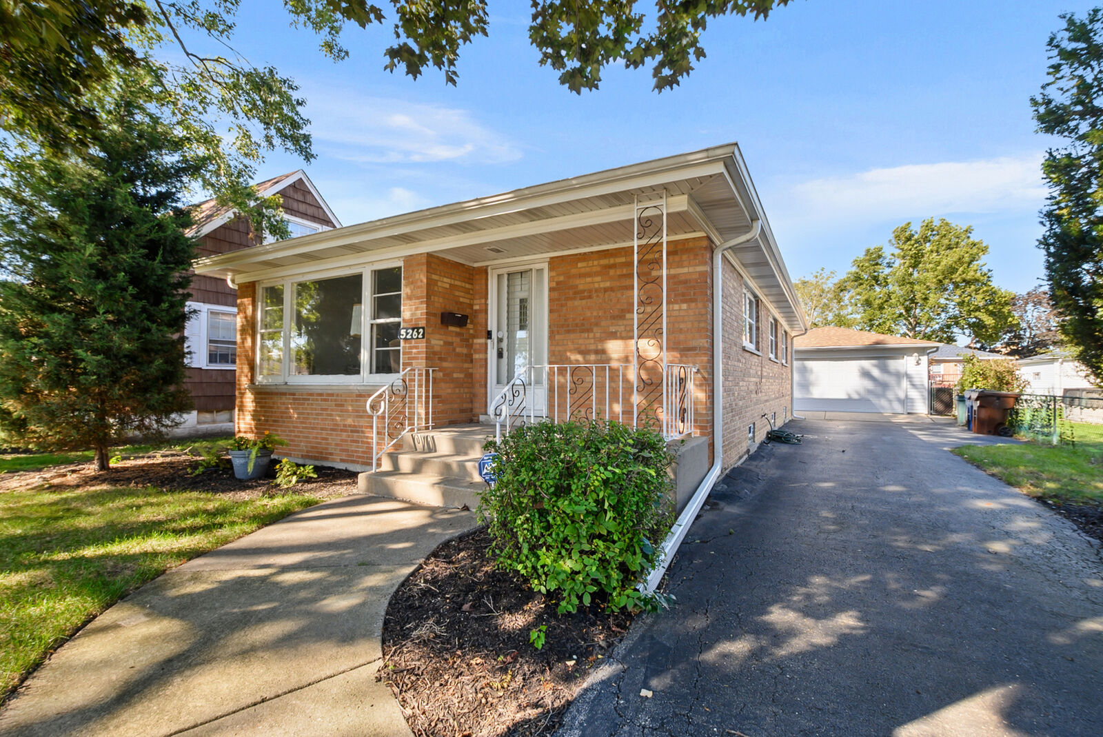 Property Photo: 5262 Alexander Place IL 60453