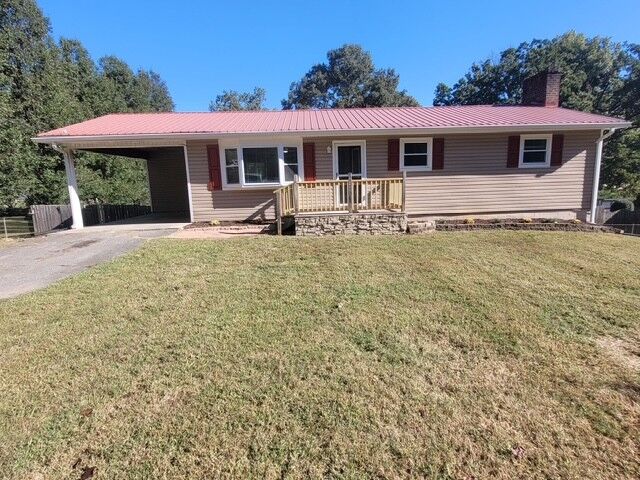 Property Photo:  1945 Plantation Dr SE  TN 37323 