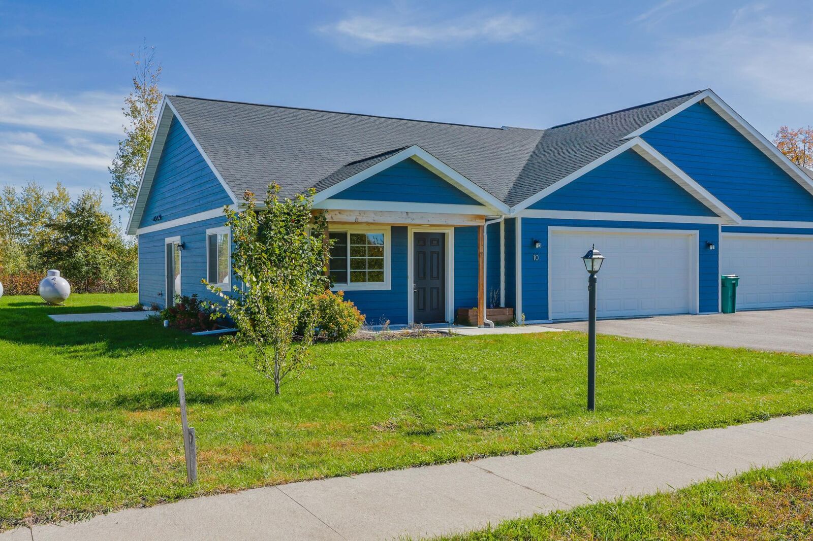 Property Photo:  6809 Hamilton Park NW 10  MN 56601 