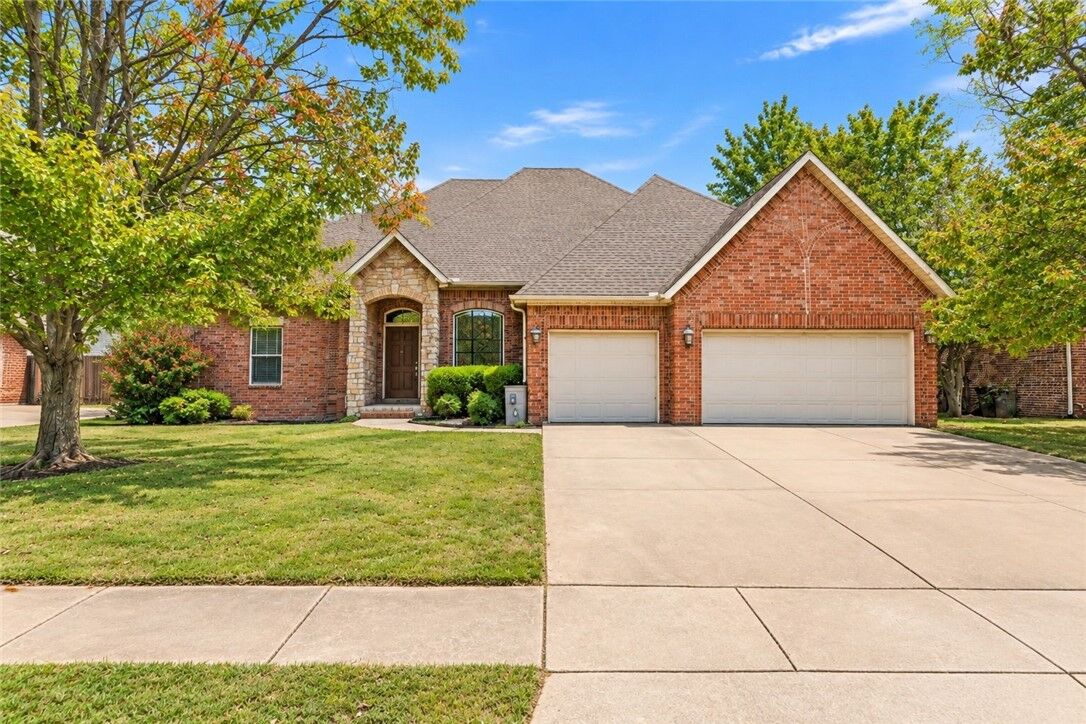Property Photo:  4506 Flagstick Drive  AR 72704 
