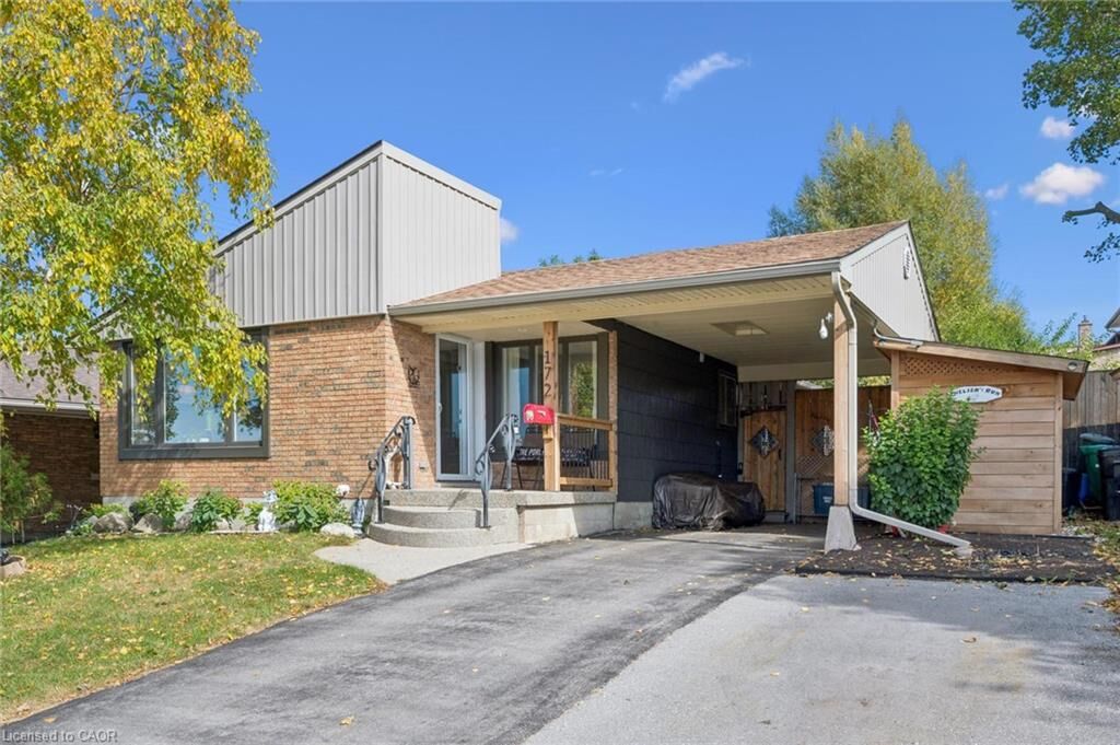 Property Photo:  172 Laurentian Drive  ON N2E 1Y3 