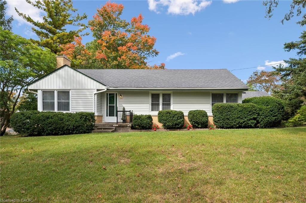 Property Photo:  65 Belmont Avenue W  ON N2M 1L5 
