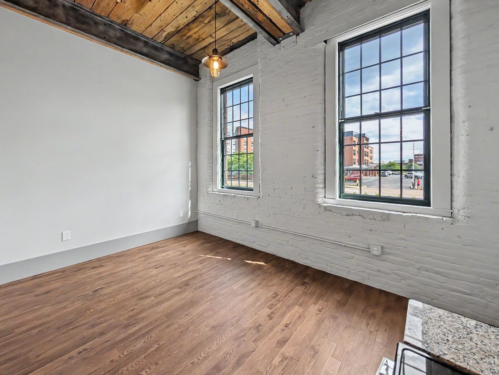 Property Photo:  90 Grove St 206  MA 01605 