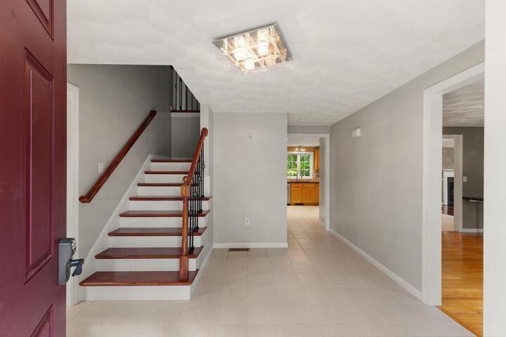 Property Photo:  30 Lowe St  MA 01876 