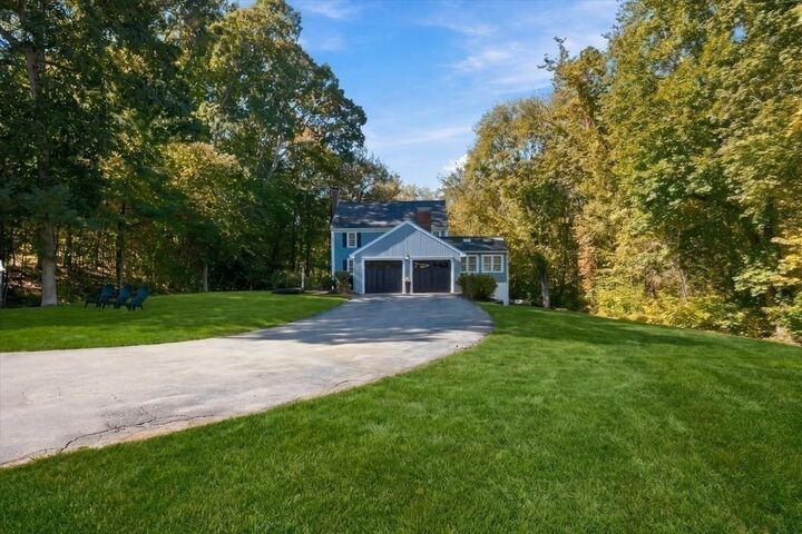 Property Photo:  9 Flintlock Circle  MA 02043 