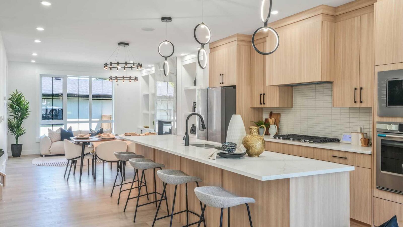 Property Photo: 8926 34 Avenue AB T3B 1S2