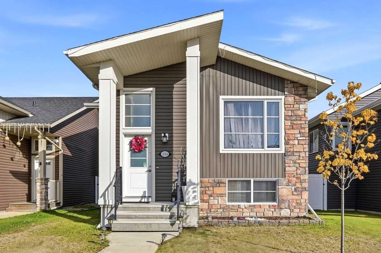 Property Photo: 154 Livingston Close AB T4R 0S8
