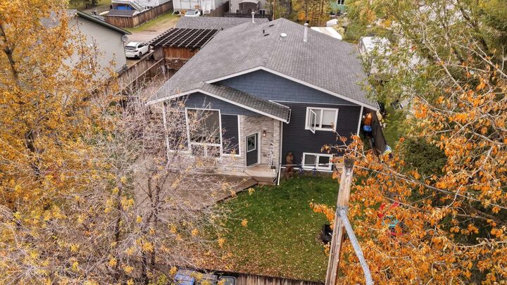 Property Photo:  4818 16 Avenue  AB T7E 1G4 