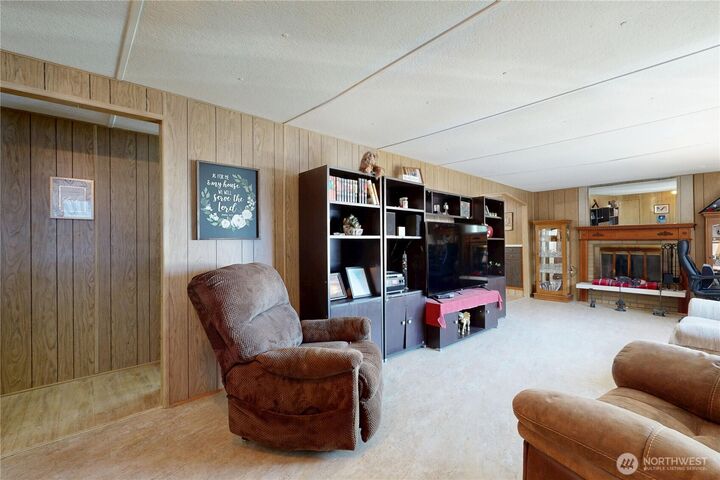 Property Photo: 1341 Brooklyn Drive WA 99362