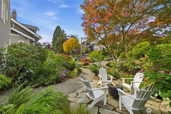 Property Photo: 2324 34th Avenue S WA 98144