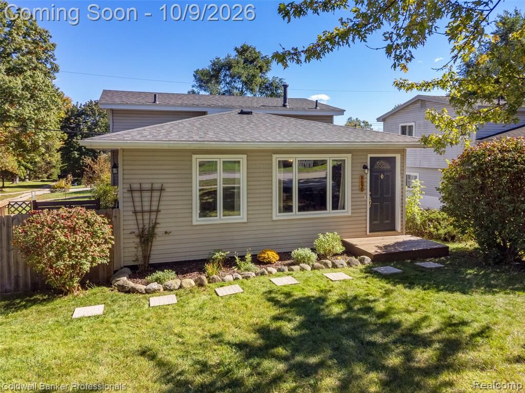 Property Photo: 8690 N Eston Road MI 48348