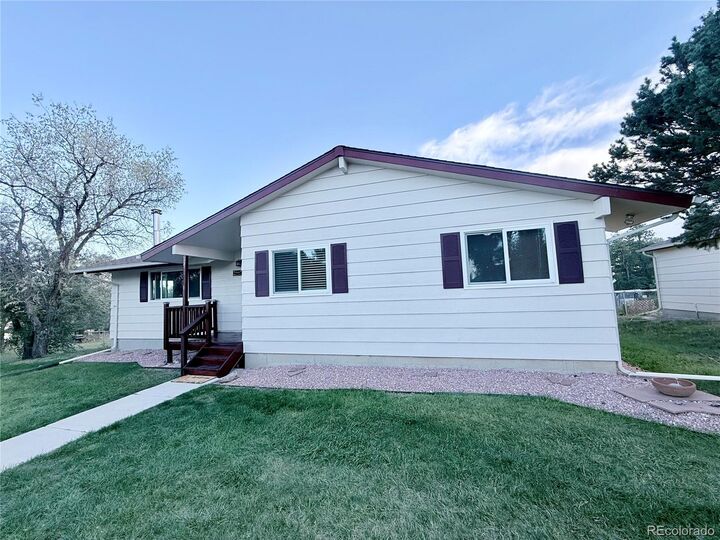 Property Photo:  1845 Buttercup Road  CO 80107 