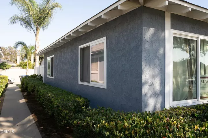 Property Photo:  2310 Alexander Street  CA 93033 