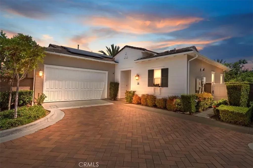 Property Photo: 24 Buscar CA 92694