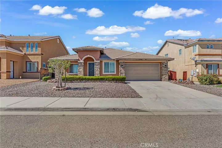 Property Photo:  14968 Onyx Road  CA 92394 