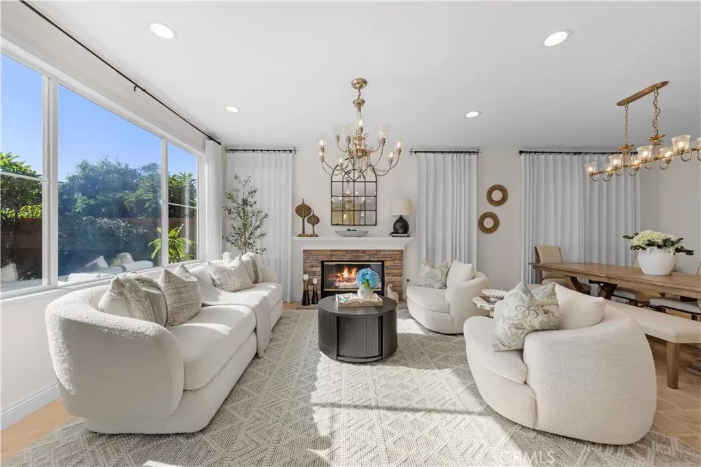 Property Photo:  48 Parkcrest  CA 92620 