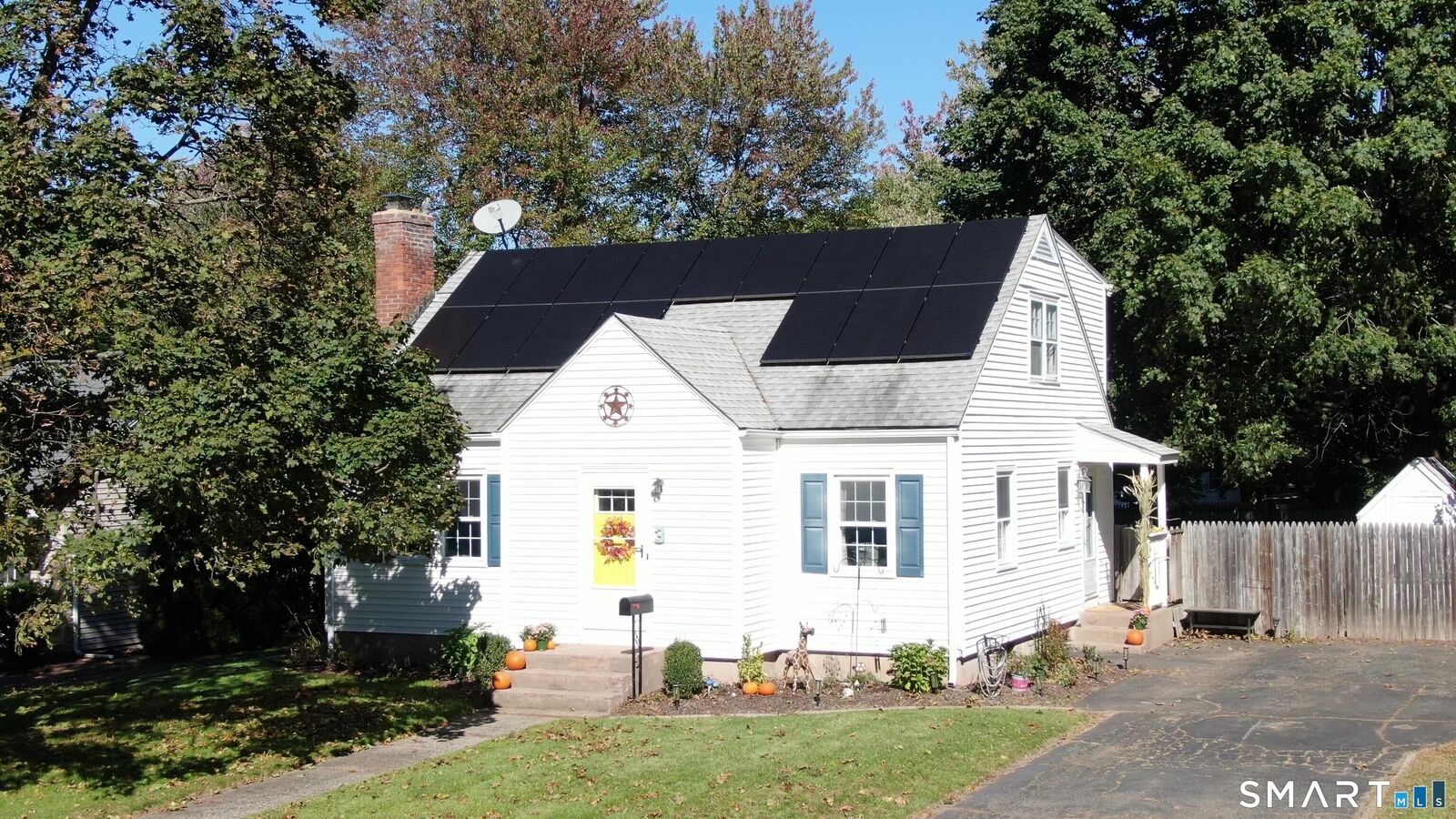 Property Photo:  3 Middle Drive  CT 06096 