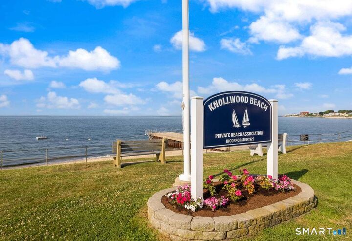 Property Photo: 21 Fenbrook Road CT 06475