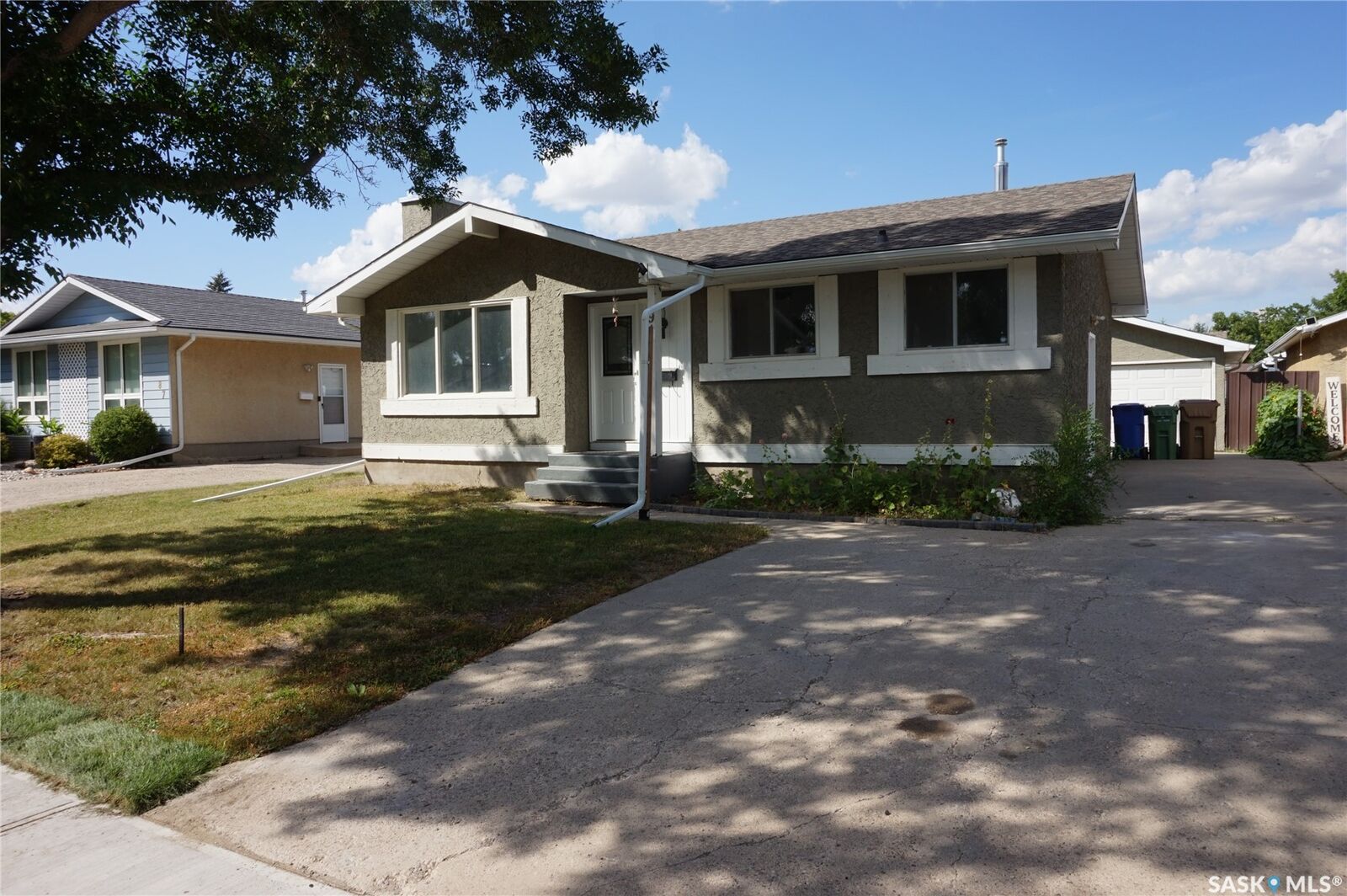 Property Photo:  91 Plant Crescent  SK S4N 5C2 