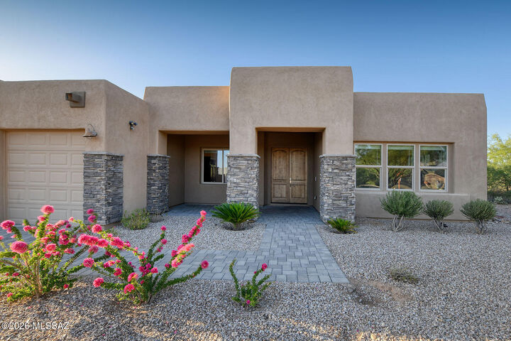 Property Photo:  2583 E Reata Ridge Place  AZ 85629 