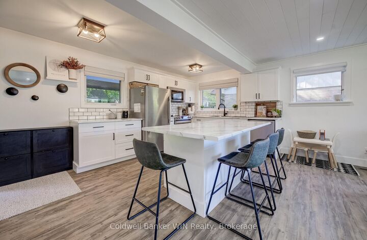 Property Photo:  560 Waterloo Street  ON N0G 2L3 