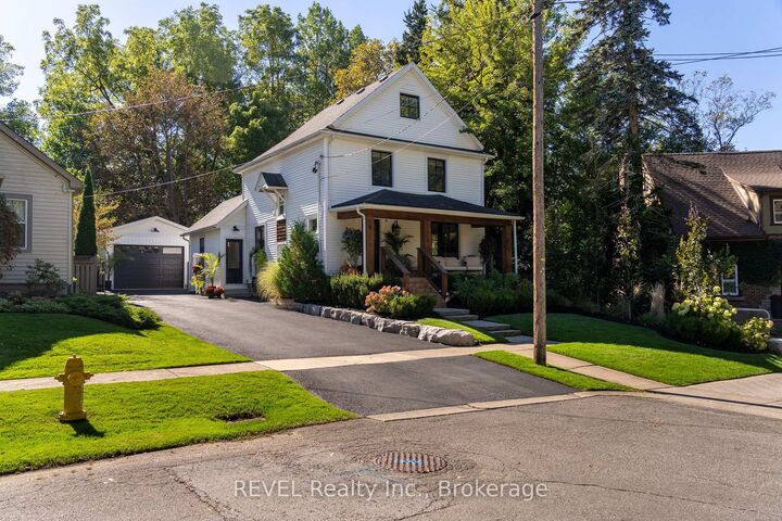 Property Photo:  6 Elm Avenue  ON L0S 1E3 