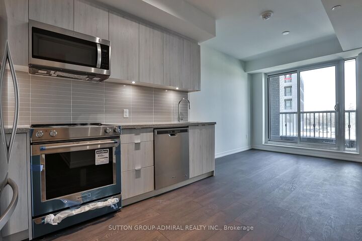 Property Photo:  8868 Yonge Street 207E  ON L4C 1Z8 