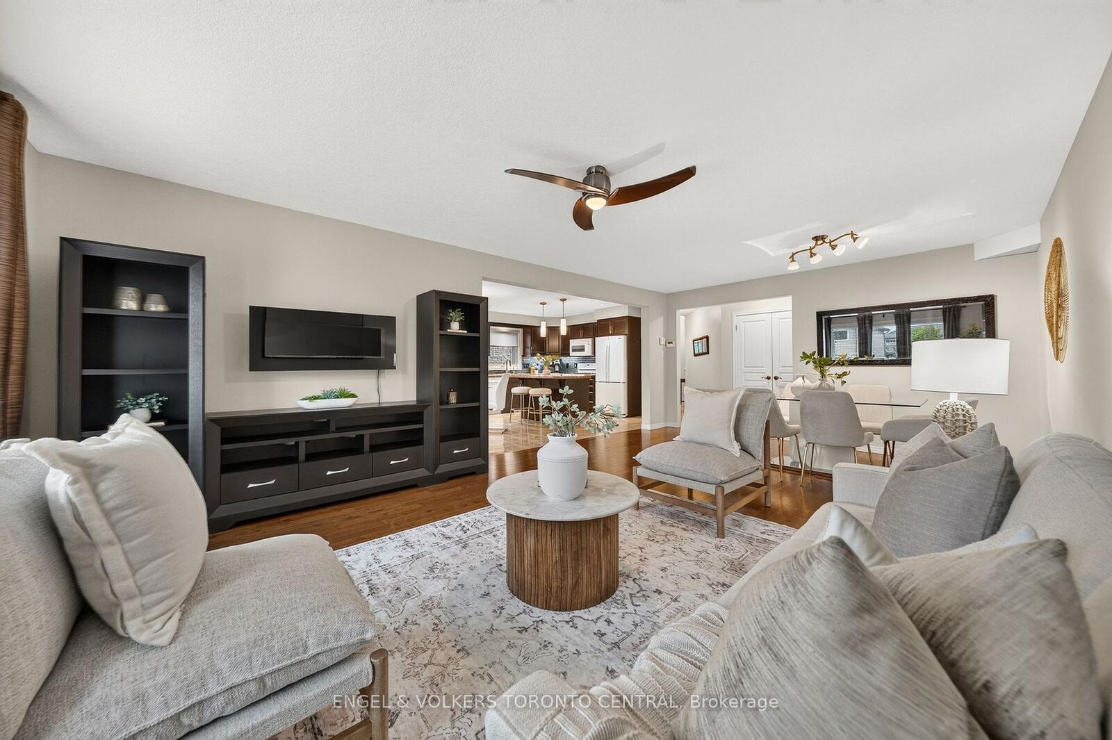Property Photo:  31 Townsend Drive 64  ON N0B 1M0 