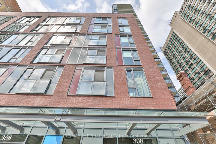 Property Photo:  308 Jarvis Street 305  ON M5A 2P2 