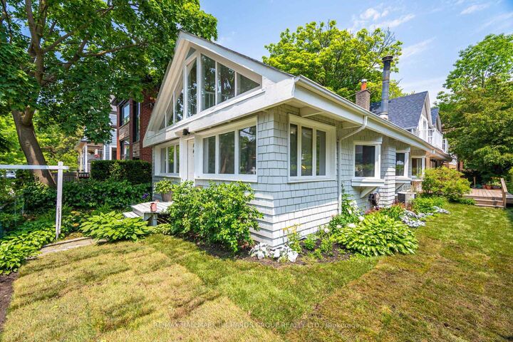 Property Photo:  17 Maclean Avenue  ON M4E 2Z8 